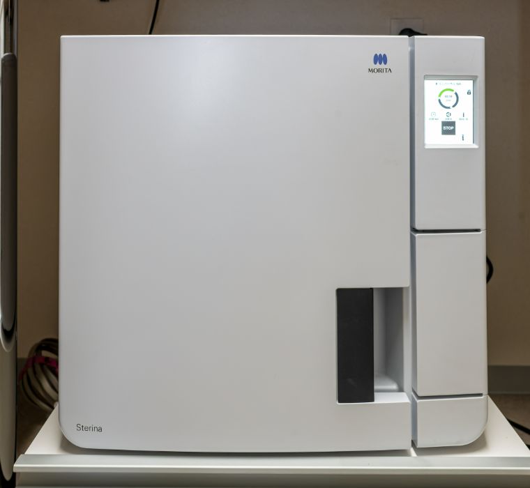 最高水準の滅菌機を導入しています。